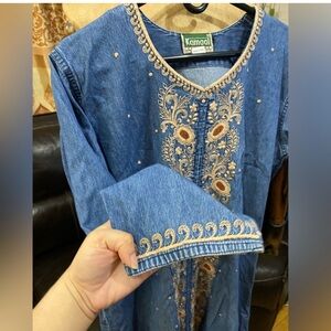 Mens denim embroidered thobe large - islam attire